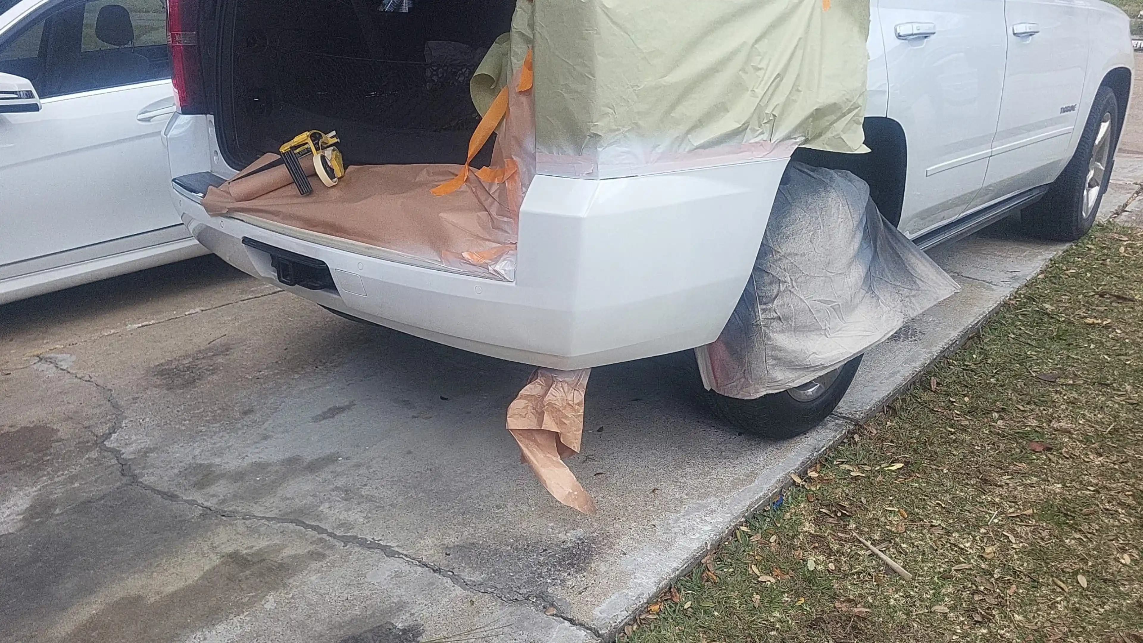 Reparación móvil de rayones en pintura de auto